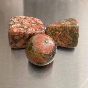 44. Unakite Trio 2 Tumbles & A Mini-Sphere 💚🧡💚 48 Grams
